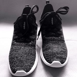 Adidas Slip-on size 9 Blk/White